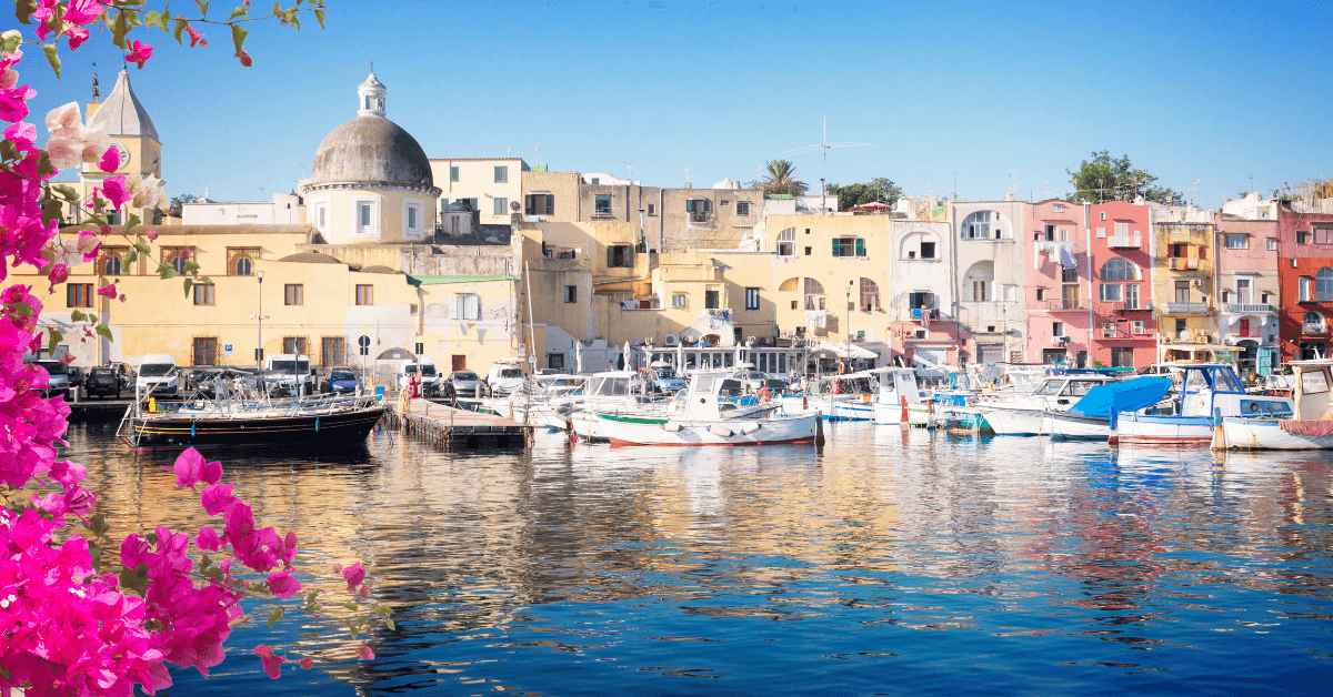 Le Spiagge più Belle di Procida: Guida Completa 2026