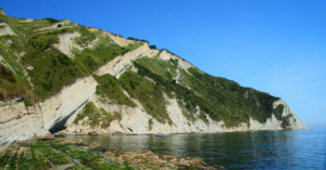 itinerari trekking marche, gola del furlo, pesaro urbino, monti sibillini